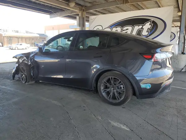 7SAYGDED5SF259138 2025 TESLA MODEL Y - Image 2