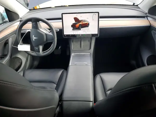 7SAYGDED5SF260810 2025 TESLA MODEL Y - Image 8