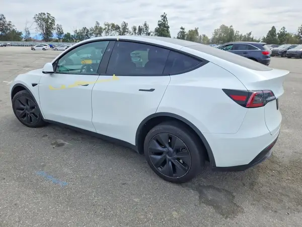 7SAYGDED5SF298652 2025 TESLA MODEL Y - Image 2