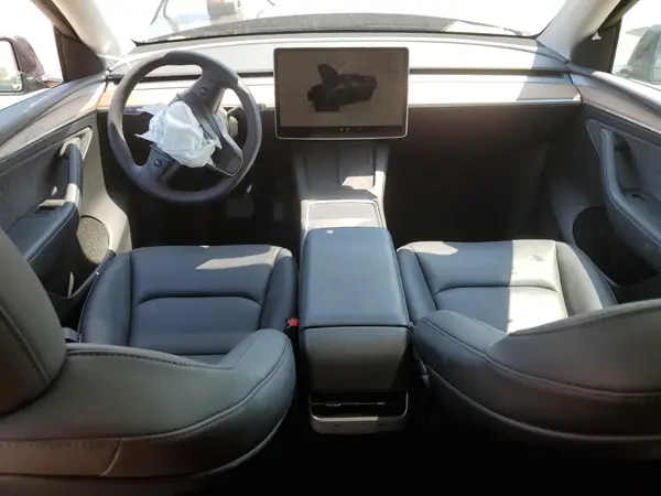 7SAYGDED5SF313490 2025 TESLA MODEL Y - Image 8