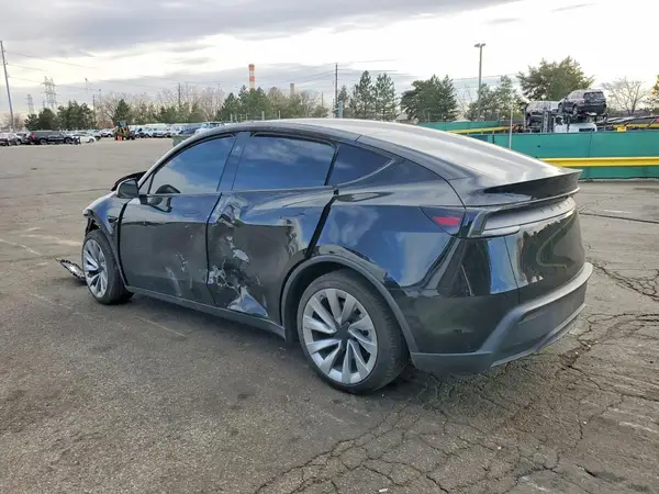 7SAYGDED5TA415001 2026 TESLA MODEL Y - Image 2