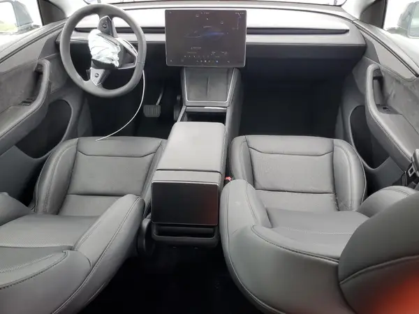 7SAYGDED5TA415726 2026 TESLA MODEL Y - Image 8