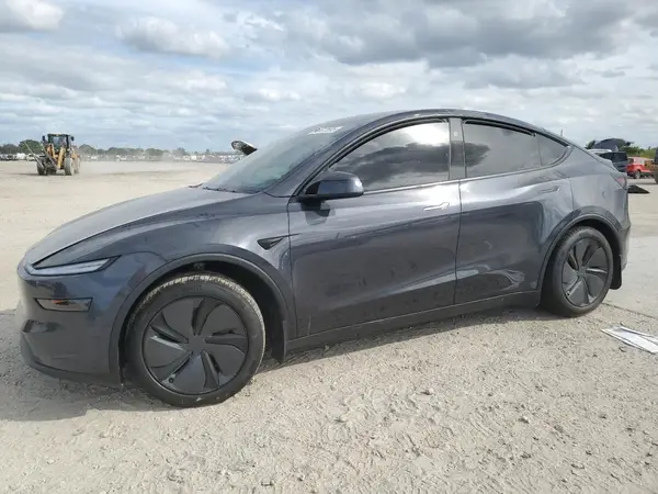 7SAYGDED5TA416150 2026 TESLA MODEL Y - Image 1