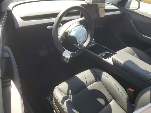 7SAYGDED5TA417184 2026 TESLA MODEL Y - Image 8