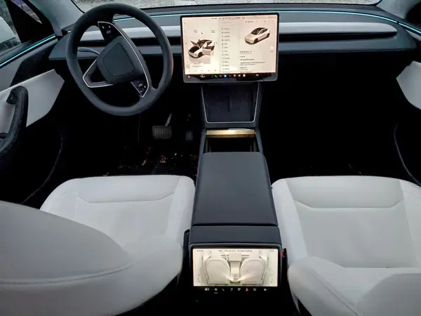 7SAYGDED5TA419498 2026 TESLA MODEL Y - Image 8