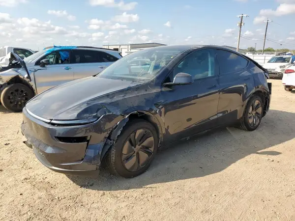 7SAYGDED5TA429500 2026 TESLA MODEL Y - Image 1