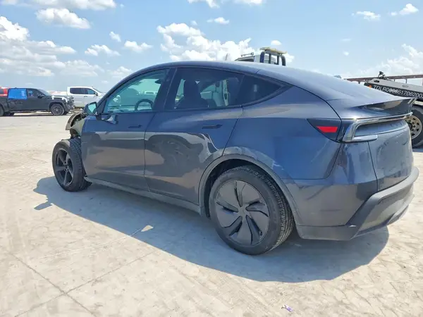 7SAYGDED5TA437788 2026 TESLA MODEL Y - Image 2