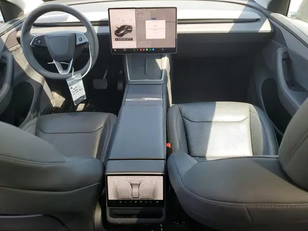 7SAYGDED5TA437788 2026 TESLA MODEL Y - Image 8