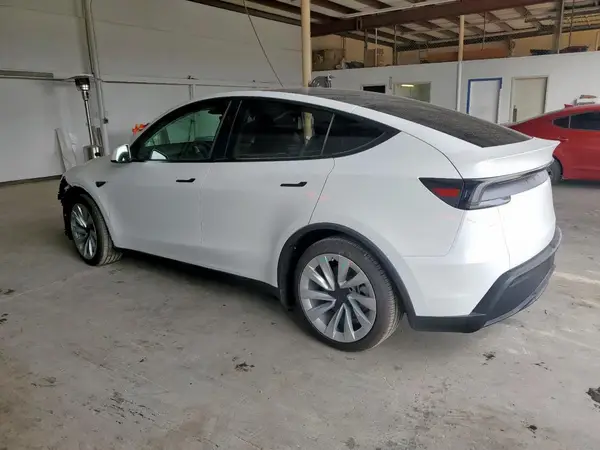 7SAYGDED5TA449472 2026 TESLA MODEL Y - Image 2