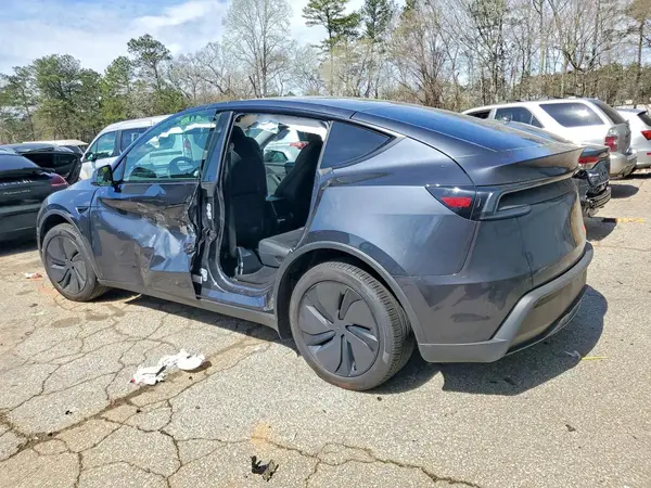 7SAYGDED5TA450069 2026 TESLA MODEL Y - Image 2