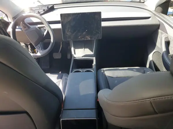 7SAYGDED5TA450069 2026 TESLA MODEL Y - Image 8