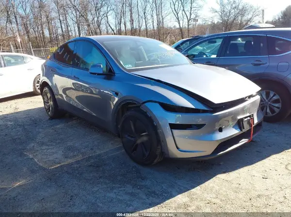 7SAYGDED5TA459256 2026 TESLA MODEL Y - Image 1