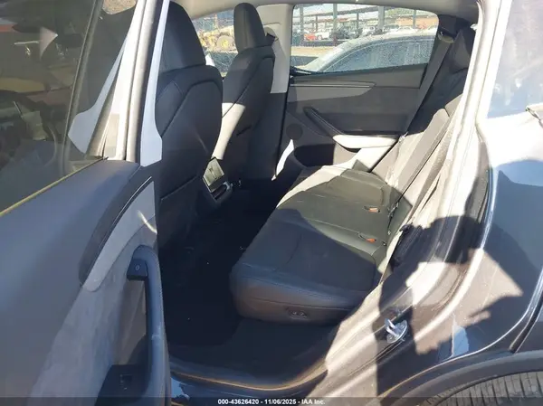 7SAYGDED5TA470466 2026 TESLA MODEL Y - Image 8