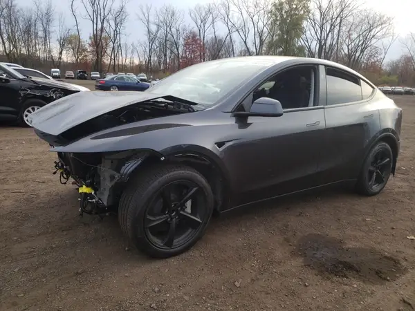 7SAYGDED5TA470712 2026 TESLA MODEL Y - Image 1