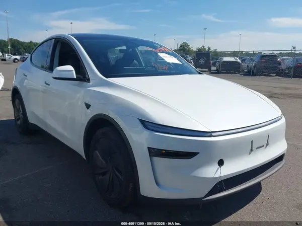 7SAYGDED5TA471410 2026 TESLA MODEL Y - Image 1