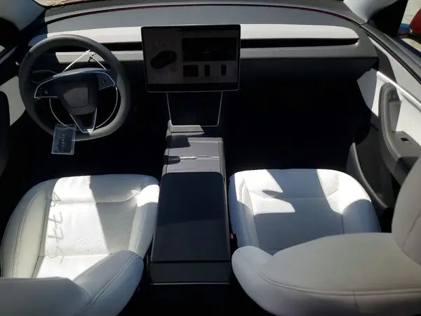 7SAYGDED5TA498073 2026 TESLA MODEL Y - Image 8