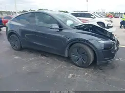 7SAYGDED5TA647114 2026 TESLA MODEL Y