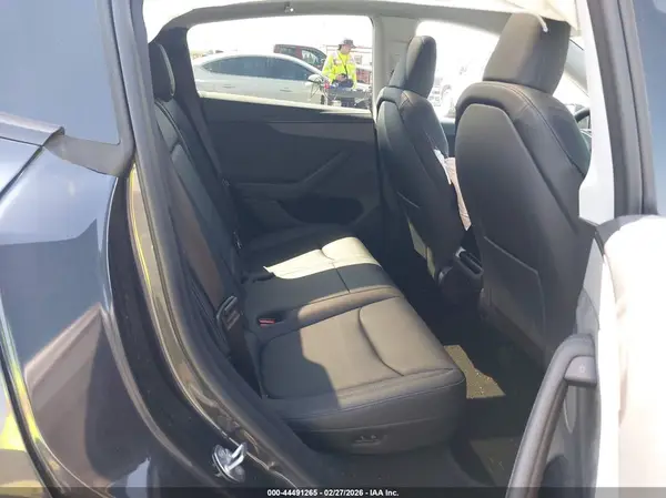 7SAYGDED5TF378664 2026 TESLA MODEL Y - Image 8