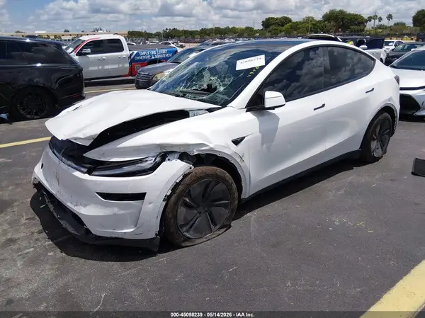 7SAYGDED5TF379538 2026 TESLA MODEL Y - Image 2