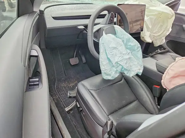 7SAYGDED5TF380074 2026 TESLA MODEL Y - Image 8
