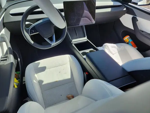 7SAYGDED5TF380169 2026 TESLA MODEL Y - Image 8