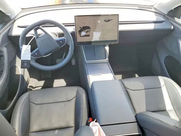 7SAYGDED5TF383475 2026 TESLA MODEL Y - Image 8