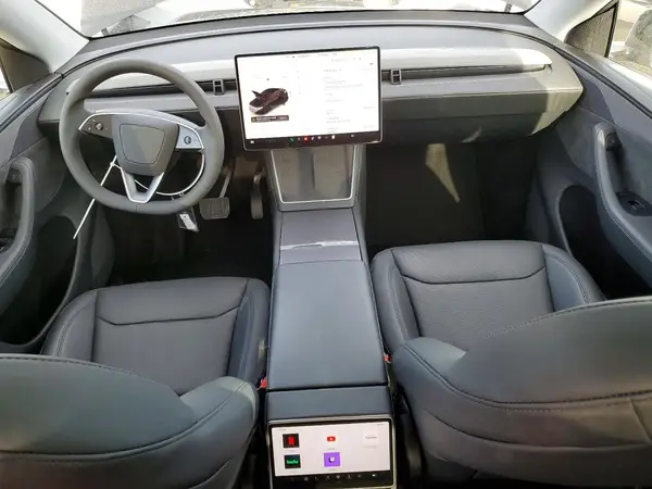 7SAYGDED5TF384495 2026 TESLA MODEL Y - Image 8