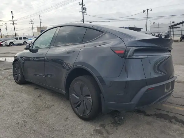 7SAYGDED5TF401411 2026 TESLA MODEL Y - Image 2
