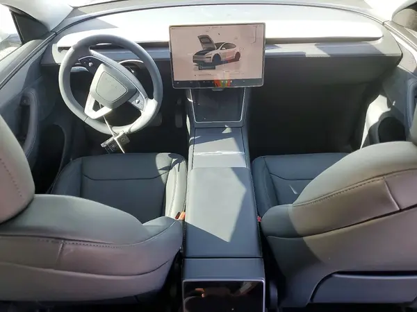 7SAYGDED5TF413834 2026 TESLA MODEL Y - Image 8