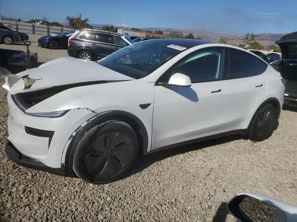 7SAYGDED5TF423084 2026 TESLA MODEL Y - Image 1