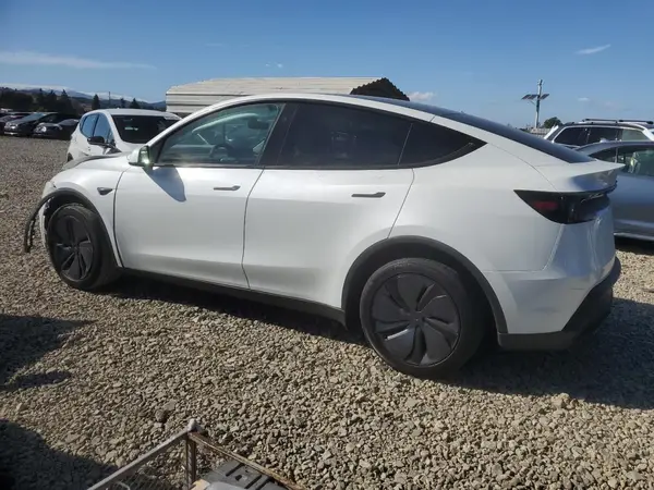 7SAYGDED5TF423084 2026 TESLA MODEL Y - Image 2
