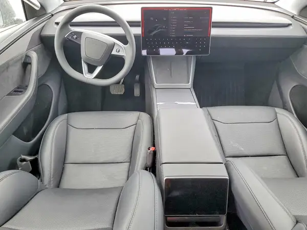 7SAYGDED5TF433033 2026 TESLA MODEL Y - Image 8