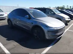 7SAYGDED5TF439382 2026 TESLA MODEL Y