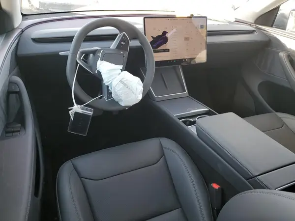 7SAYGDED5TF443982 2026 TESLA MODEL Y - Image 8