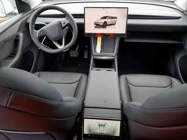 7SAYGDED5TF519300 2026 TESLA MODEL Y - Image 8