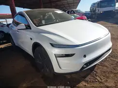 7SAYGDED5TF530653 2026 TESLA MODEL Y