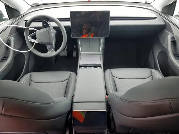 7SAYGDED5TF537022 2026 TESLA MODEL Y - Image 8