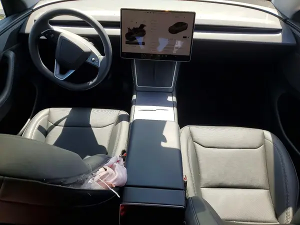 7SAYGDED5TF548831 2026 TESLA MODEL Y - Image 8