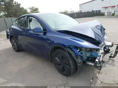7SAYGDED5TF565676 2026 TESLA MODEL Y
