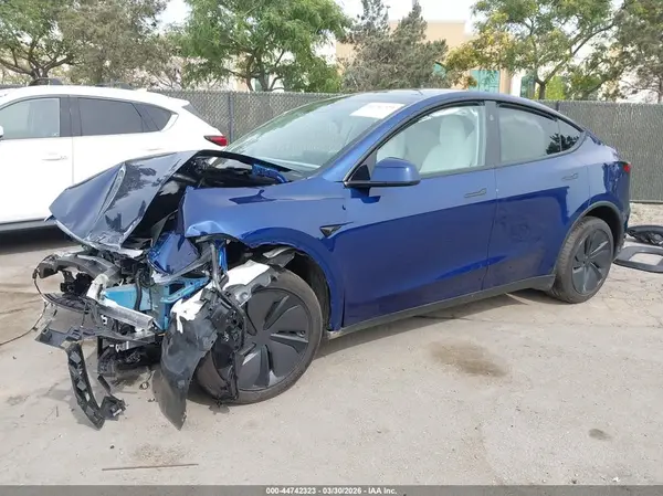 7SAYGDED5TF565676 2026 TESLA MODEL Y - Image 2