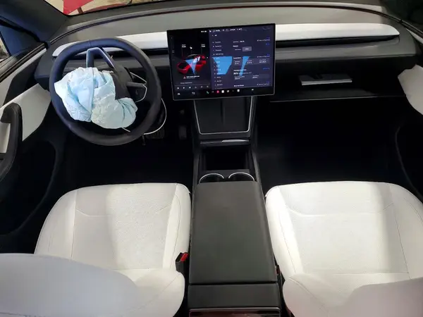 7SAYGDED5TF599441 2026 TESLA MODEL Y - Image 8