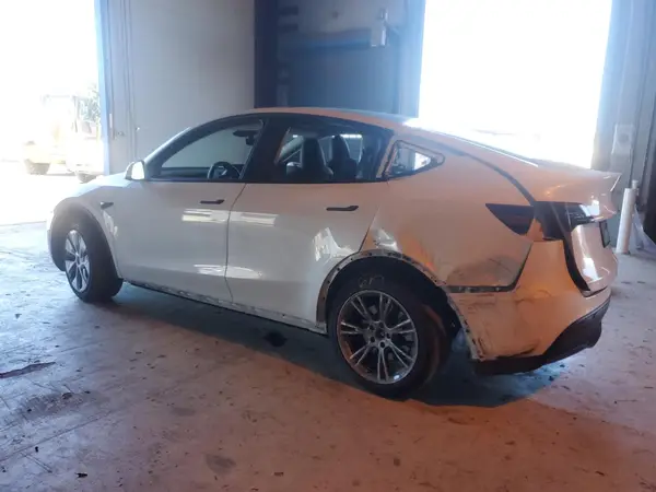 7SAYGDED6PF941095 2023 TESLA MODEL Y - Image 2