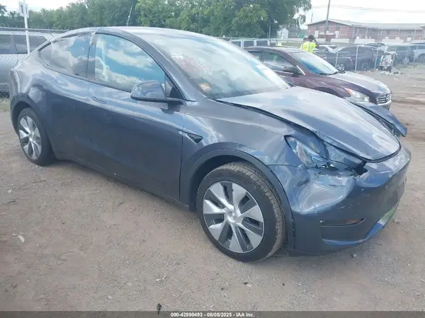 7SAYGDED6PF945373 2023 TESLA MODEL Y - Image 1