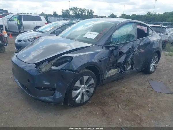 7SAYGDED6PF945373 2023 TESLA MODEL Y - Image 2