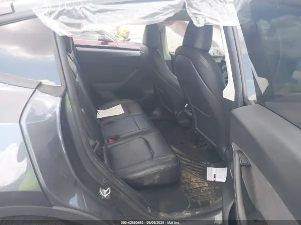 7SAYGDED6PF945373 2023 TESLA MODEL Y - Image 8
