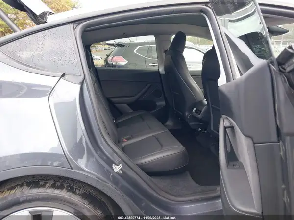 7SAYGDED6PF948385 2023 TESLA MODEL Y - Image 8