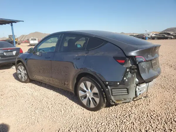 7SAYGDED6PF971696 2023 TESLA MODEL Y - Image 2