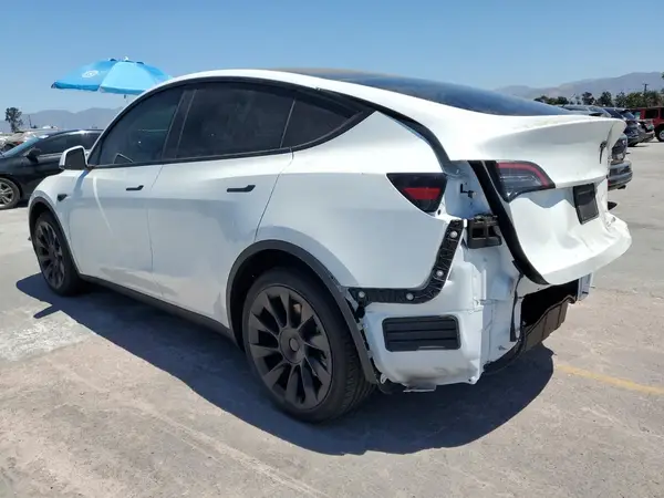 7SAYGDED6PF977983 2023 TESLA MODEL Y - Image 2