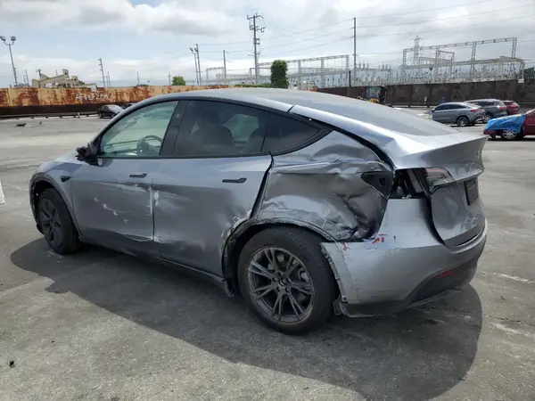7SAYGDED6RA314039 2024 TESLA MODEL Y - Image 2