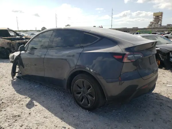 7SAYGDED6RA329124 2024 TESLA MODEL Y - Image 2